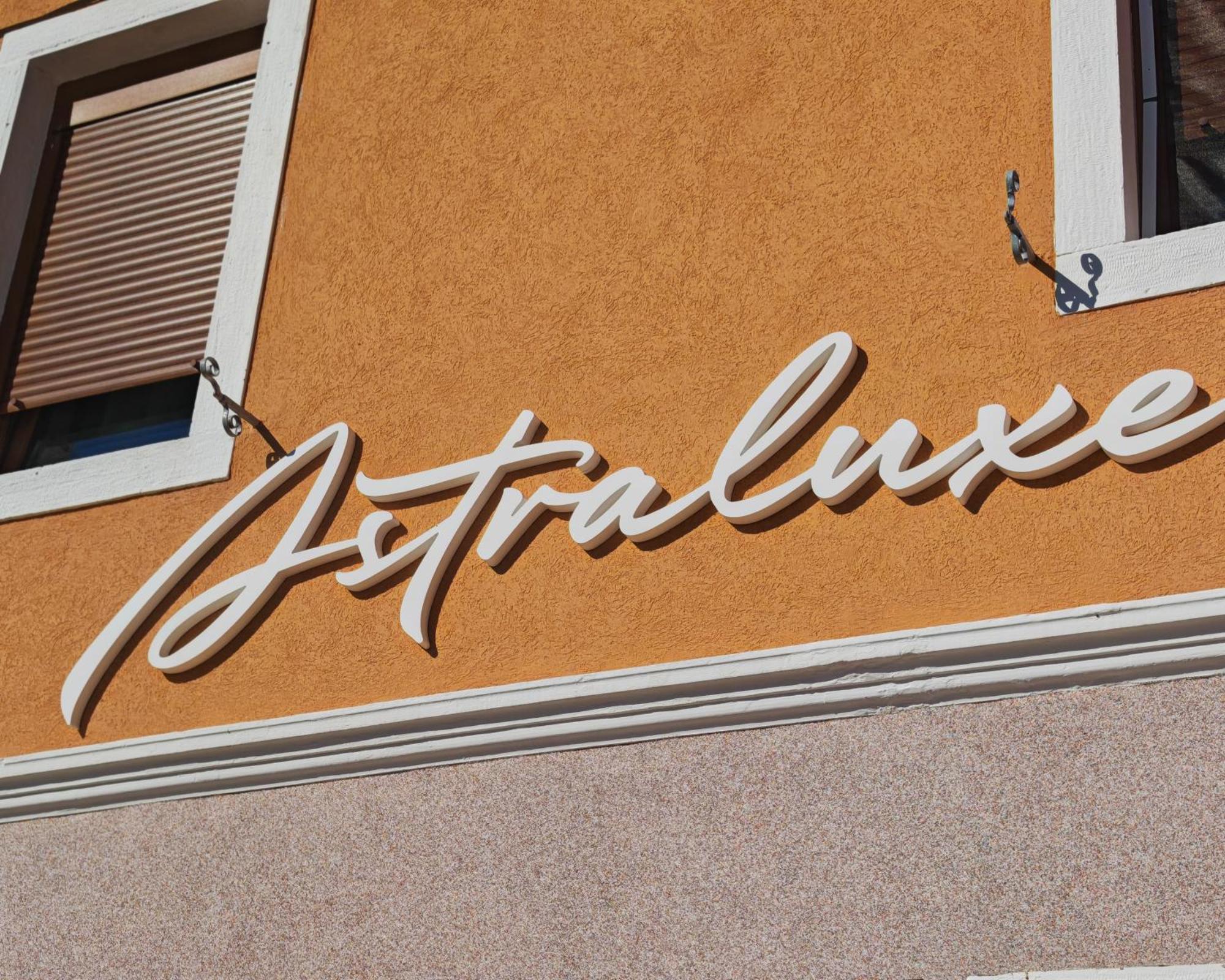 Astraluxe Fažana Exterior foto